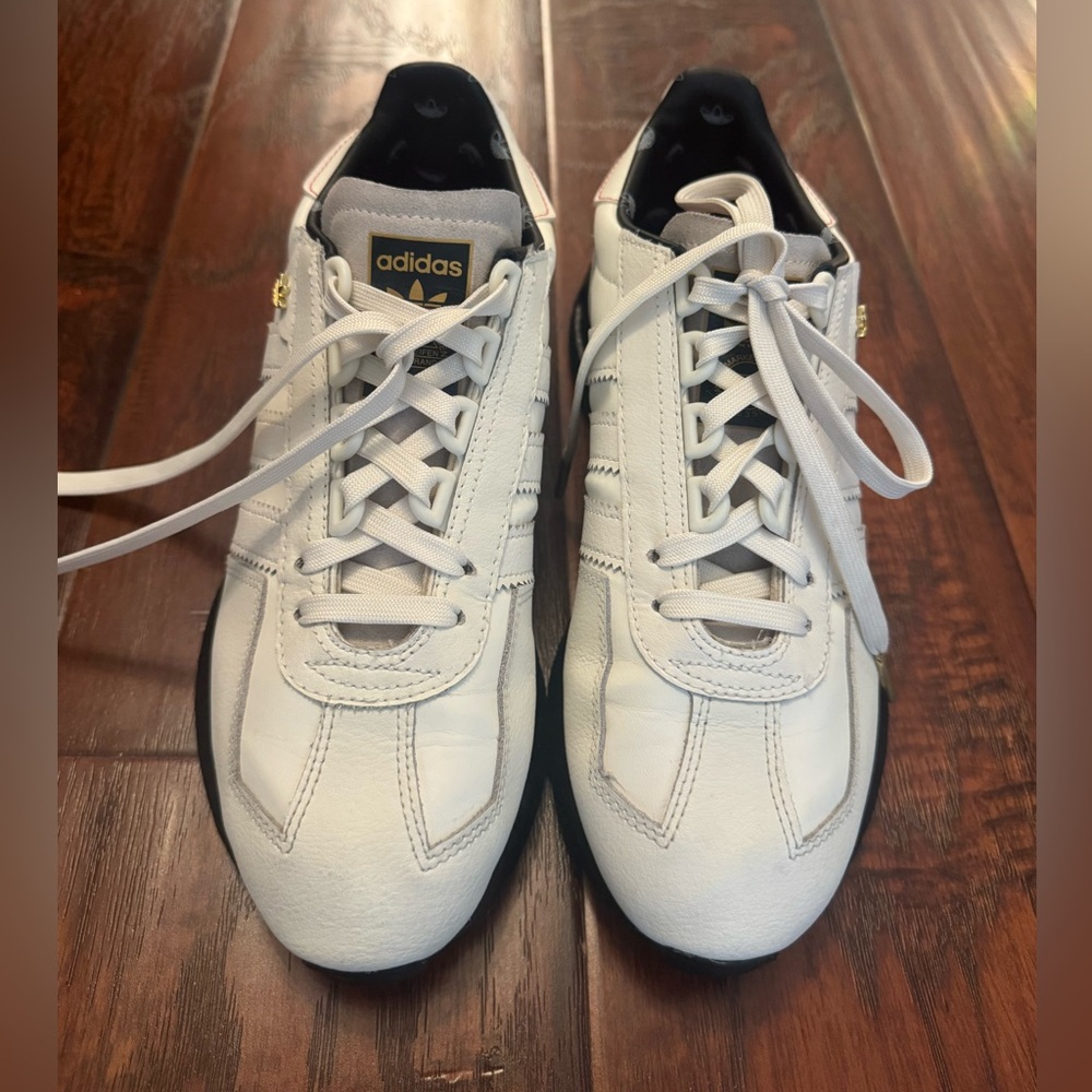 adidas White Leather Low-Top Sneakers with Black Midsole - Picture 3 of 11